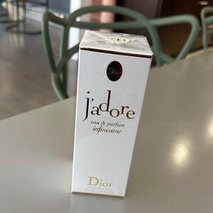 Dior J'adore Eau de Parfum Infinissime